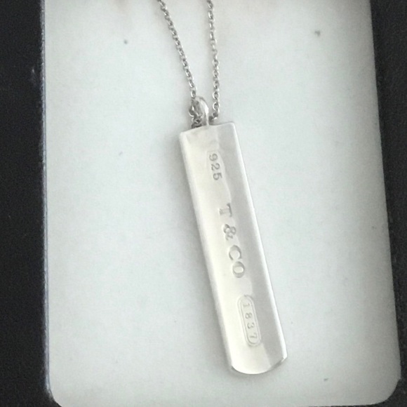 Tiffany&co Vintage Bar and T&C chain - Picture 2 of 4